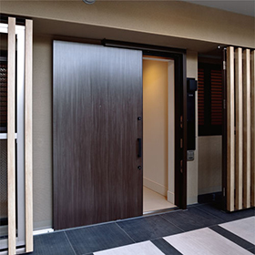 ホテルドア・マンションドア